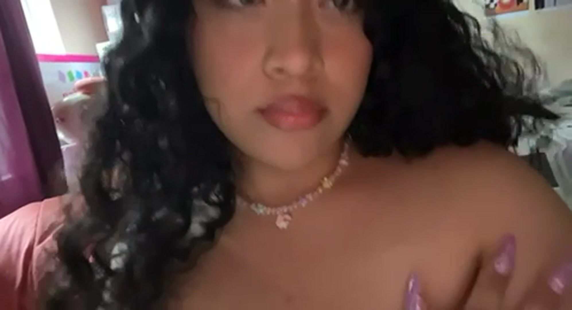 Do you like my makeup?
