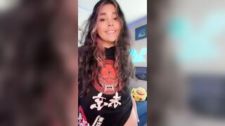 Latinas: Fuck me raw or pass… what’s your answer Papi #2