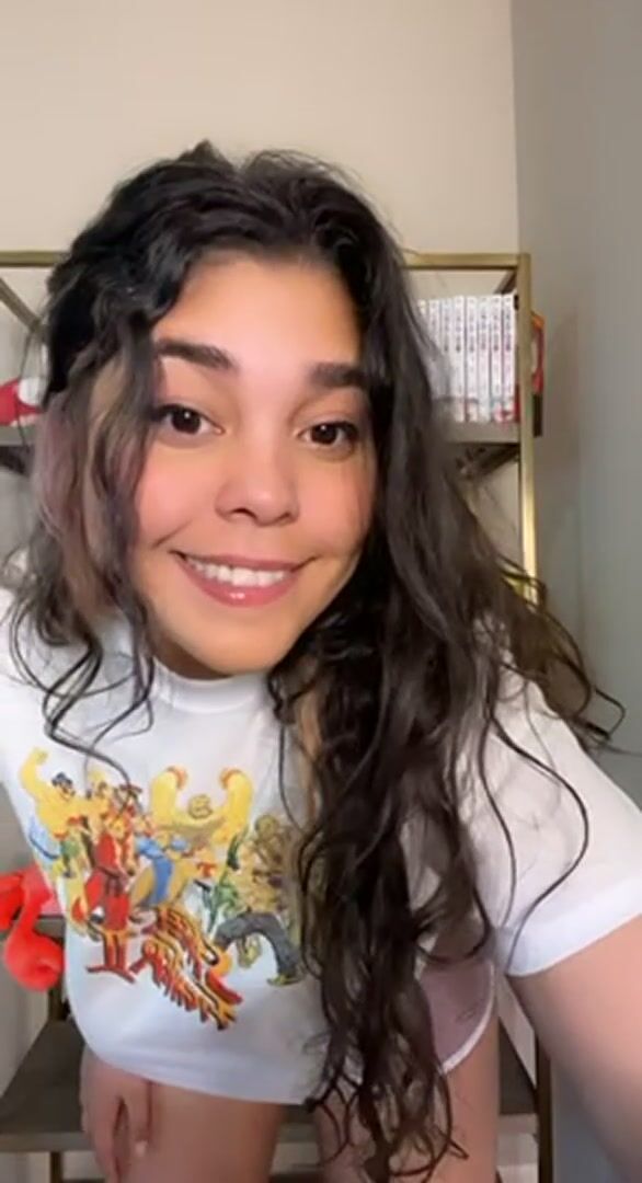 I’m shy to ask but can I get my first creampie from you Papi?