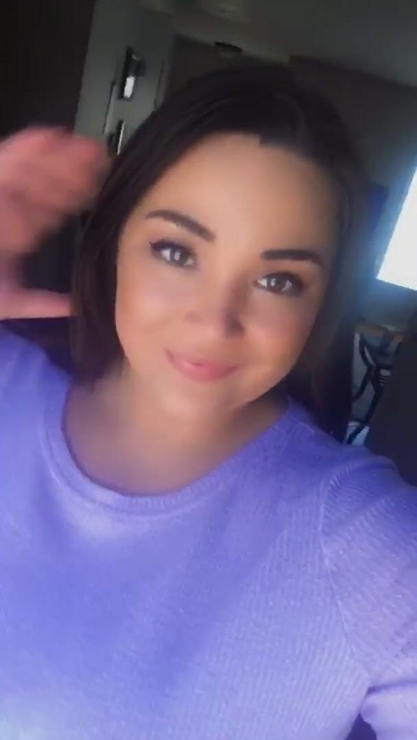 Look what I’m hiding under my sweater! ????