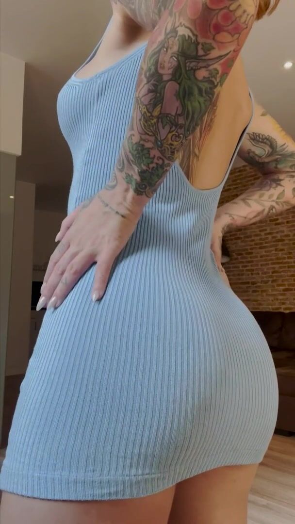 A redhead with some Spanish sauce, guess I'm a good gf material?