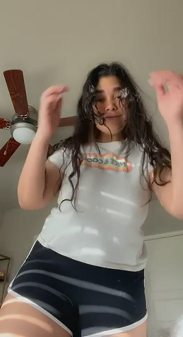 Would you pound this Venezuelan pussy?